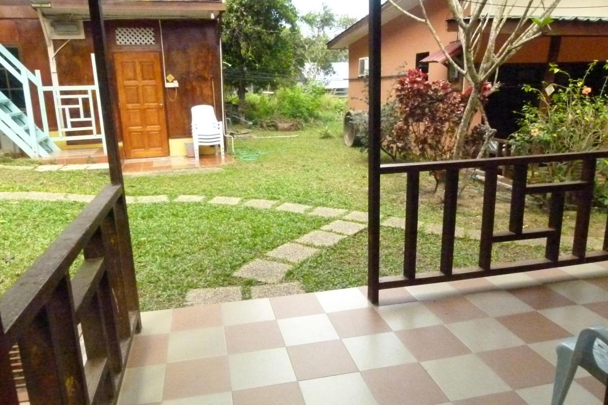 Cheers Garden Chalet Kampong Ayer Batang Екстериор снимка