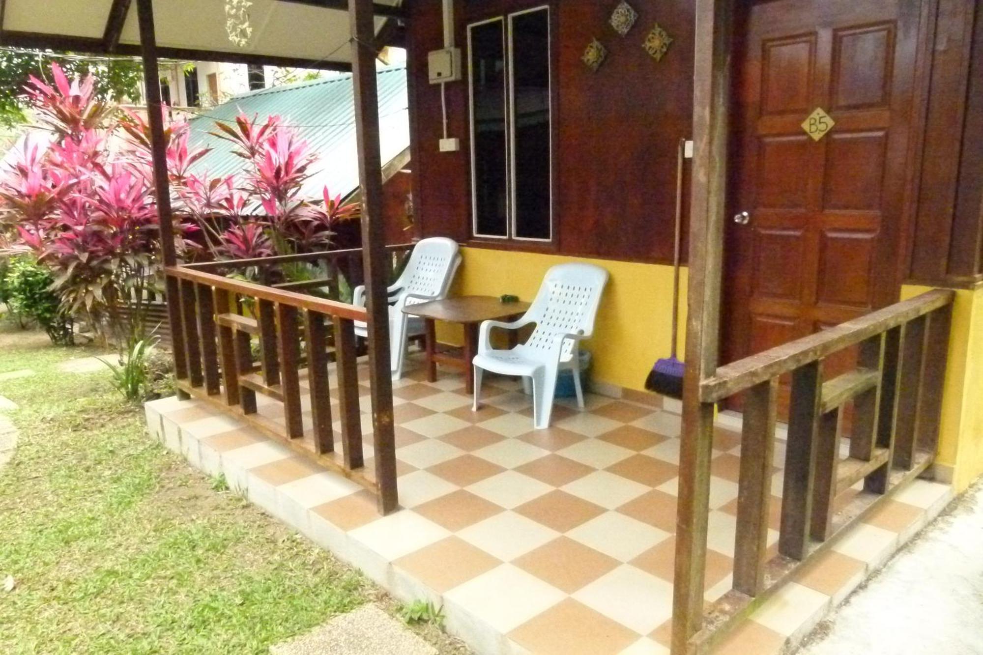 Cheers Garden Chalet Kampong Ayer Batang Екстериор снимка