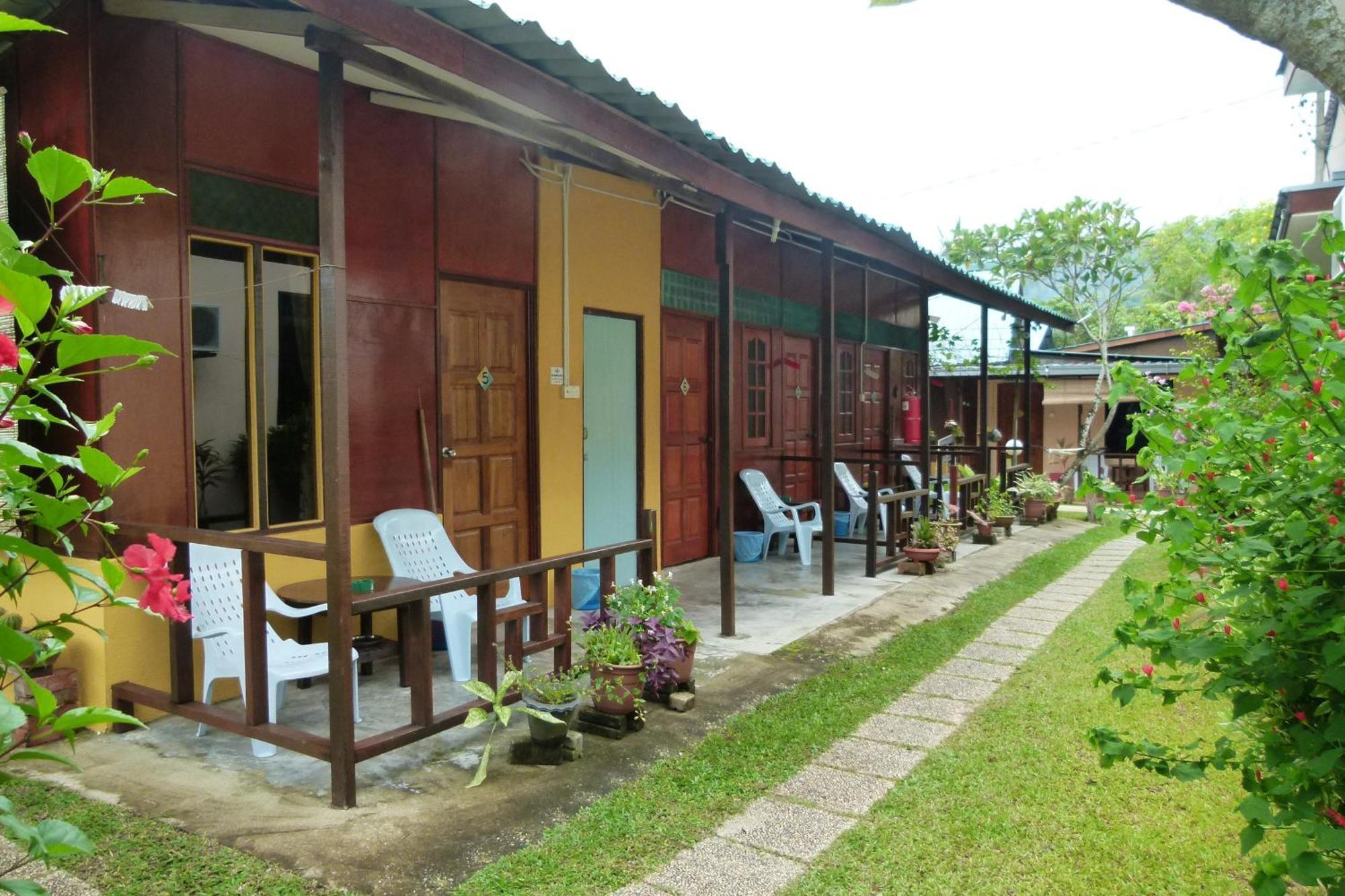 Cheers Garden Chalet Kampong Ayer Batang Екстериор снимка